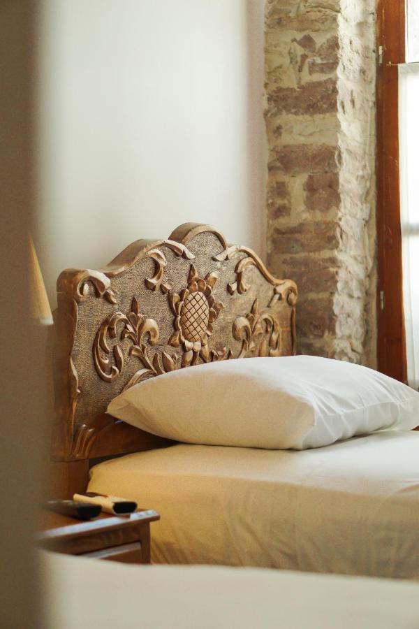 4 Rooms Gjirokastra ภายนอก รูปภาพ