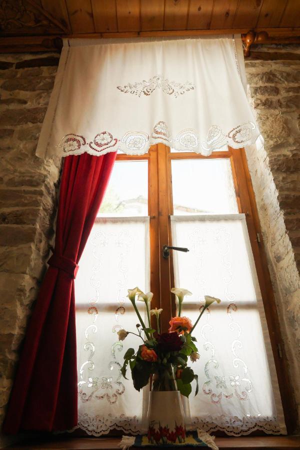 4 Rooms Gjirokastra ภายนอก รูปภาพ